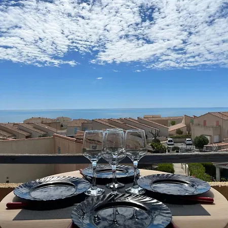 Apartment T2 Vue - Pierre La 4med97 *